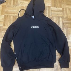 Vetements sweater size small